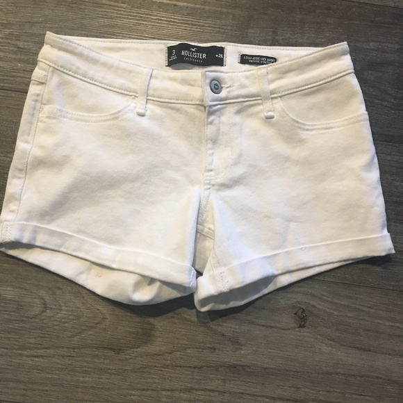 Hollister Shorts (Size 3, 26 inch waist) - Picture 2 of 2